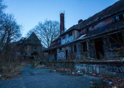 Zombie hospital Kinderkrankenhaus Weissensee Abandoned Berlin 2015 0831