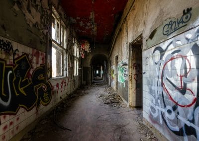 Zombie hospital Kinderkrankenhaus Weissensee Abandoned Berlin 2015 2843