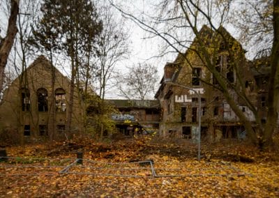 Zombie hospital Kinderkrankenhaus Weissensee Abandoned Berlin 2019 2211