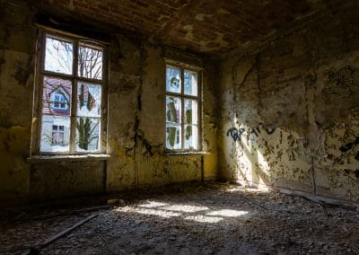 Konigin Elisabeth Hospital Abandoned Berlin 2015 4241